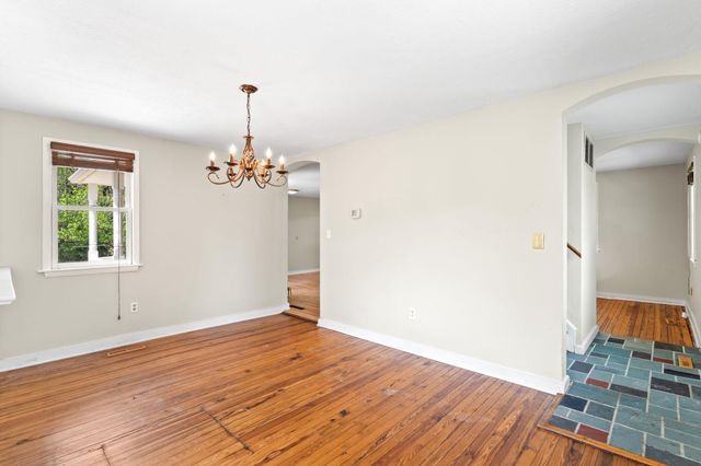 5002-D BURKITTSVILLE RD, Jefferson, MD 21755