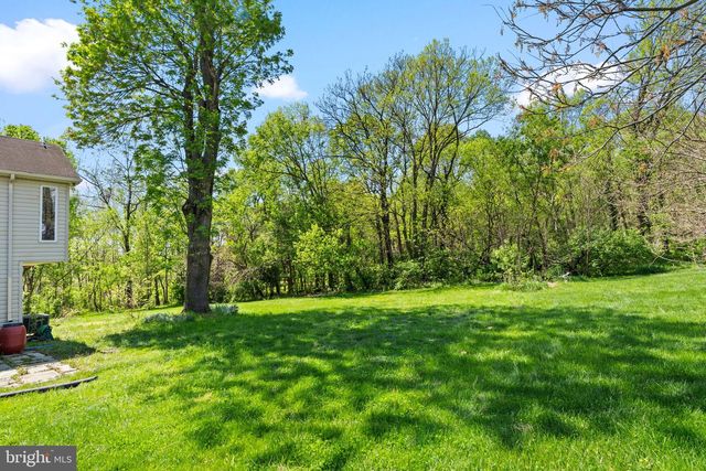 5002-D BURKITTSVILLE RD, Jefferson, MD 21755