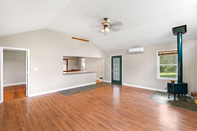 5002-D BURKITTSVILLE RD, Jefferson, MD 21755