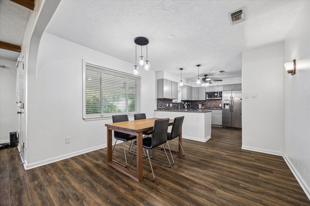 15726 Blackhawk Boulevard, Friendswood, TX 77546