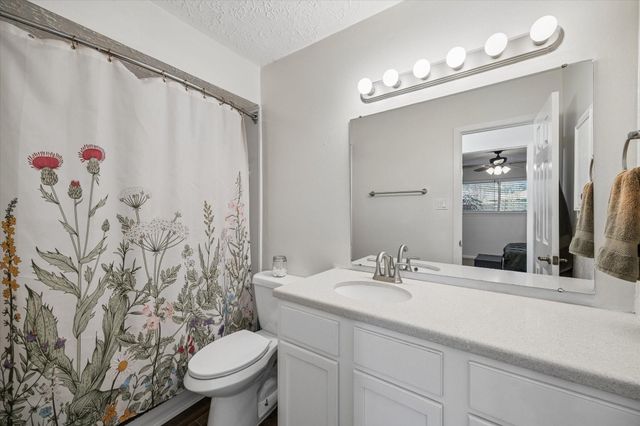 15726 Blackhawk Boulevard, Friendswood, TX 77546