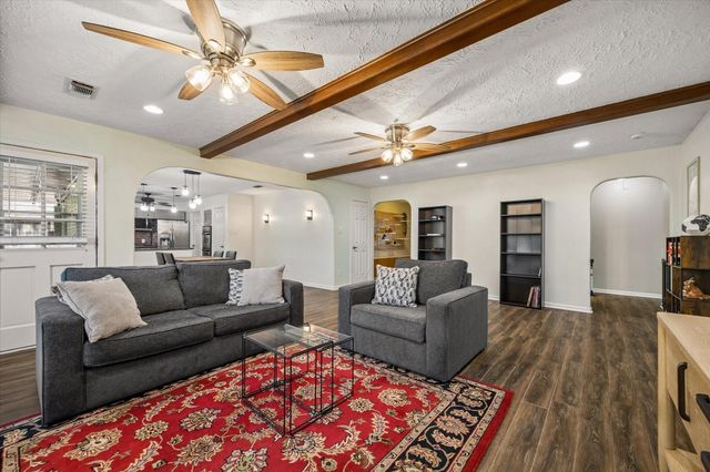 15726 Blackhawk Boulevard, Friendswood, TX 77546