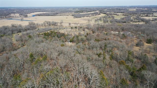 6484 State Highway 56, Bells, TX 75414