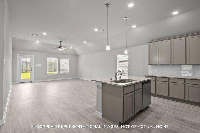 739 Hackberry Branch Court, Magnolia, TX 77354