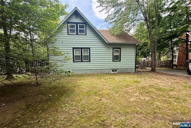 131 W Ramapo Avenue, Mahwah, NJ 07430