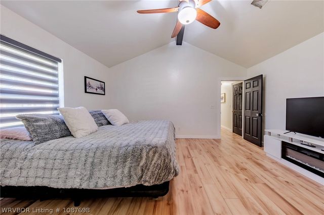 921 E Helen Street, Sallisaw, OK 74955