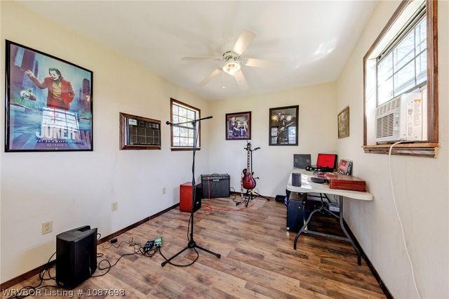 921 E Helen Street, Sallisaw, OK 74955