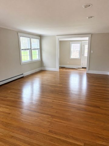 277 Dodge St 1, Beverly, MA 01915