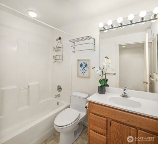 558 20th Avenue, Kirkland, WA 98033