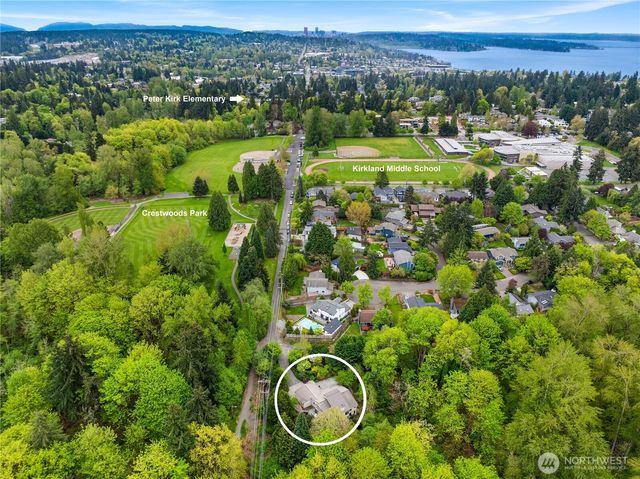 558 20th Avenue, Kirkland, WA 98033