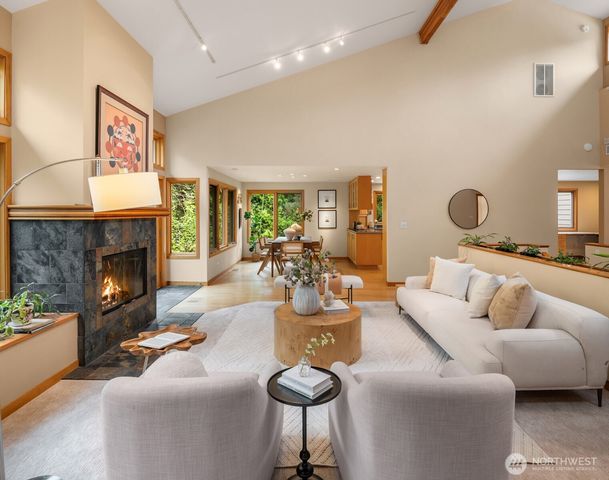558 20th Avenue, Kirkland, WA 98033