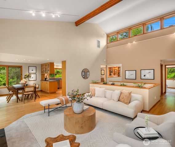 558 20th Avenue, Kirkland, WA 98033