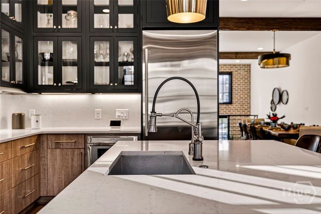 456 Port Street, Savannah, GA 31401