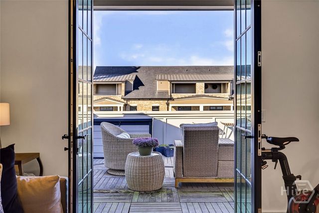 456 Port Street, Savannah, GA 31401