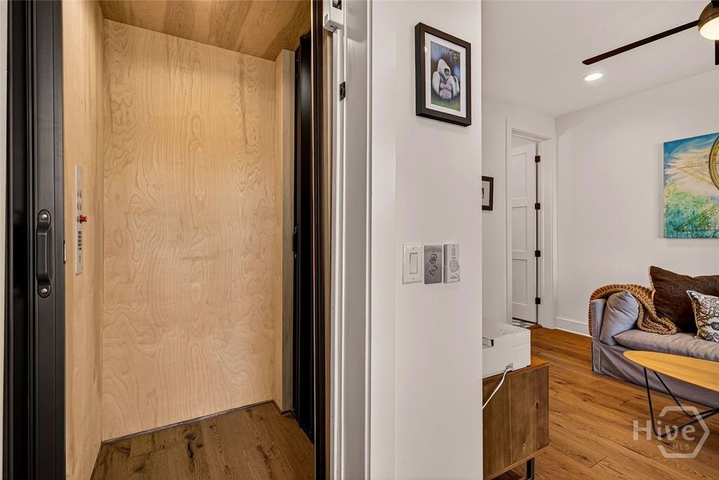 Image 11 of property listing at 456 Port Street, Savannah, GA 31401