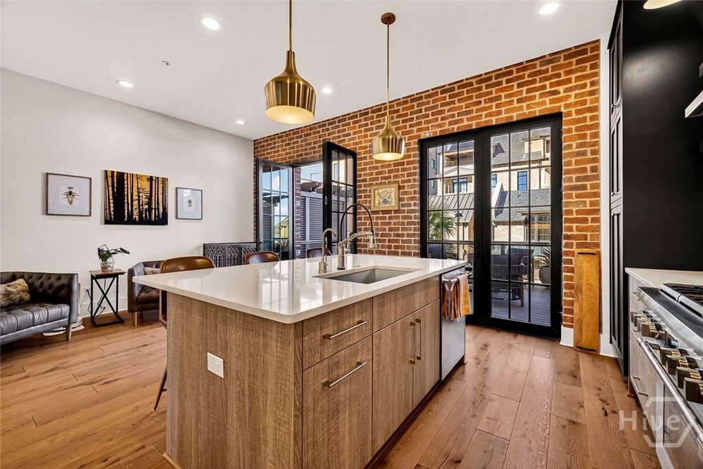 Image 14 of property listing at 456 Port Street, Savannah, GA 31401