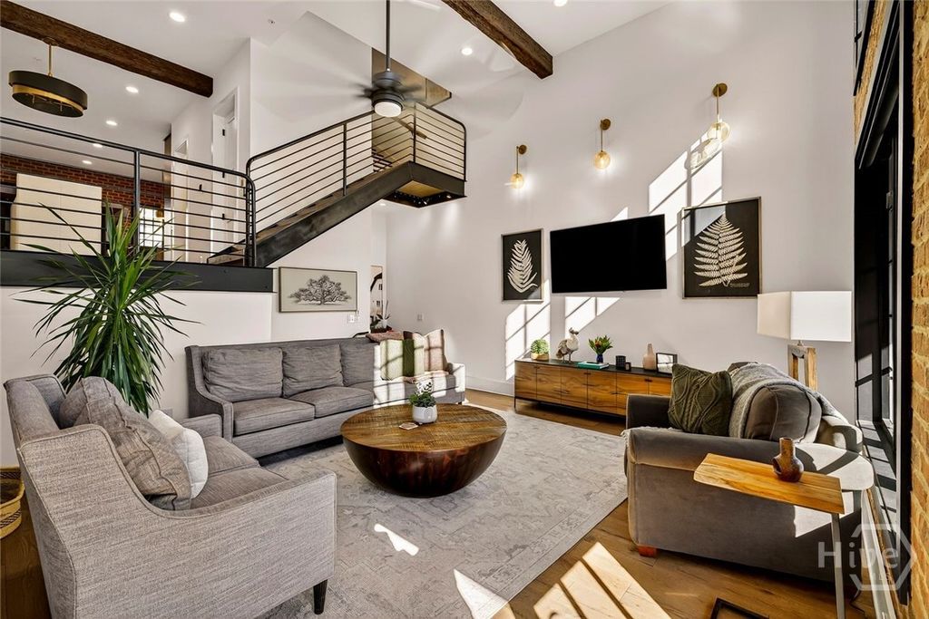 Image 5 of property listing at 456 Port Street, Savannah, GA 31401