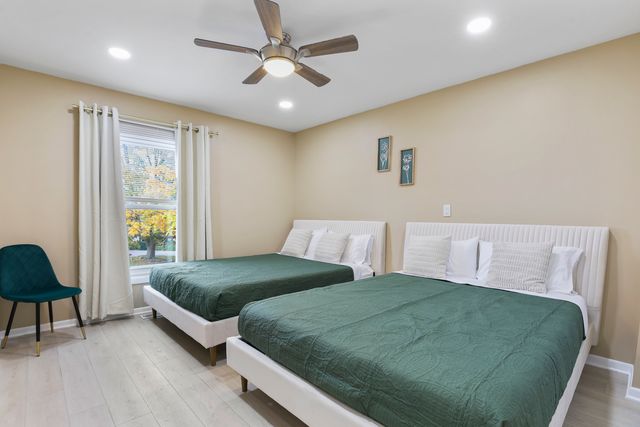 1356 Larchmont Drive, Buffalo Grove, IL 60089