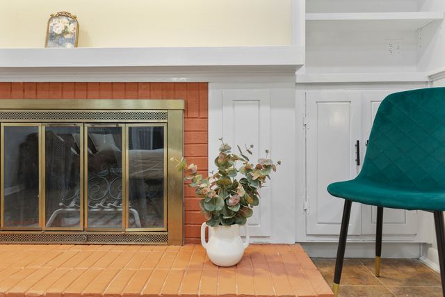 1356 Larchmont Drive, Buffalo Grove, IL 60089