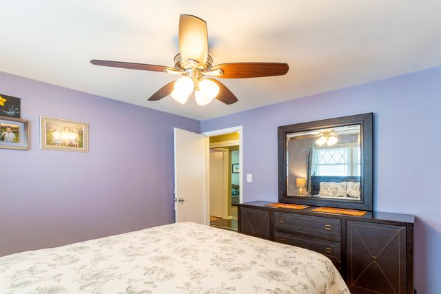 5332 S Meade Avenue, Chicago, IL 60638