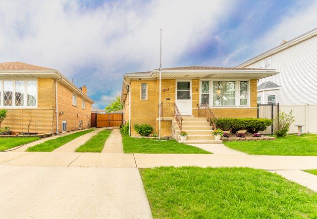 5332 S Meade Avenue, Chicago, IL 60638