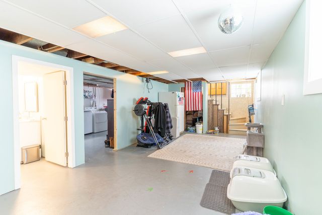 5332 S Meade Avenue, Chicago, IL 60638