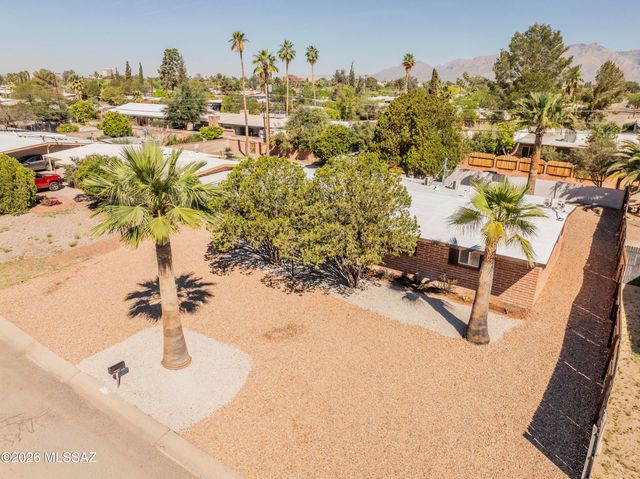 6251 E 20th Street, Tucson, AZ 85711