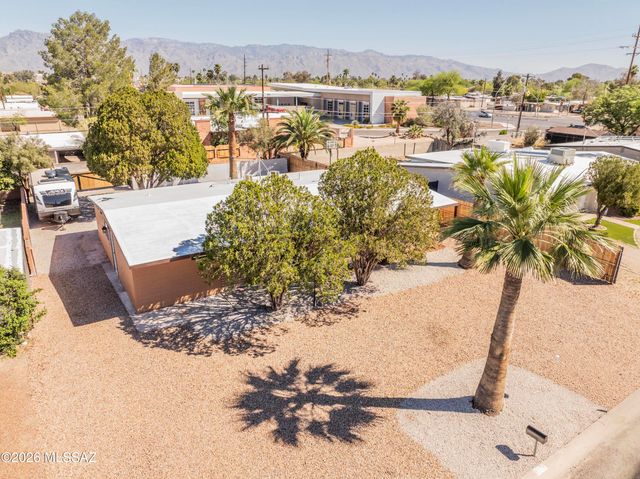 6251 E 20th Street, Tucson, AZ 85711