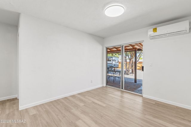 6251 E 20th Street, Tucson, AZ 85711