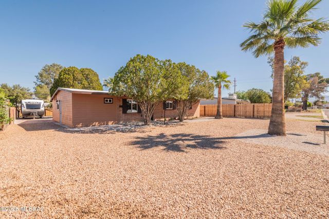 6251 E 20th Street, Tucson, AZ 85711