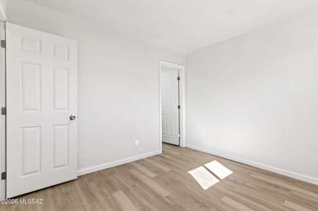 6251 E 20th Street, Tucson, AZ 85711