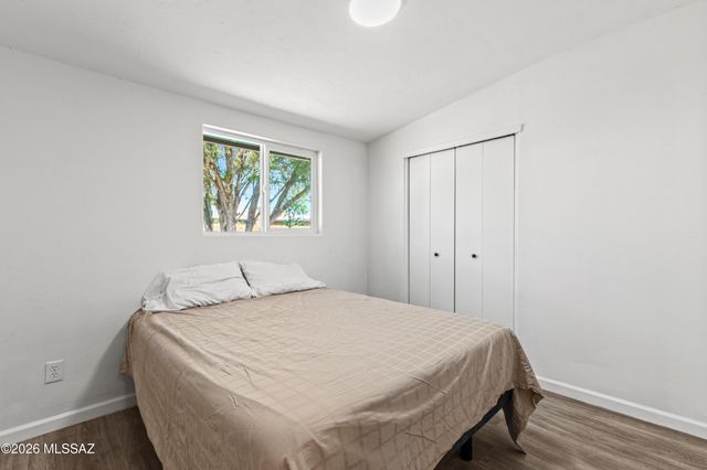 6251 E 20th Street, Tucson, AZ 85711