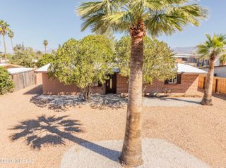 6251 E 20th Street, Tucson, AZ 85711