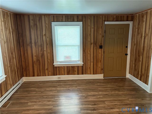 1904 Arlington Rd, Hopewell, VA 23860