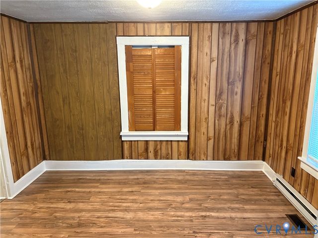 1904 Arlington Rd, Hopewell, VA 23860