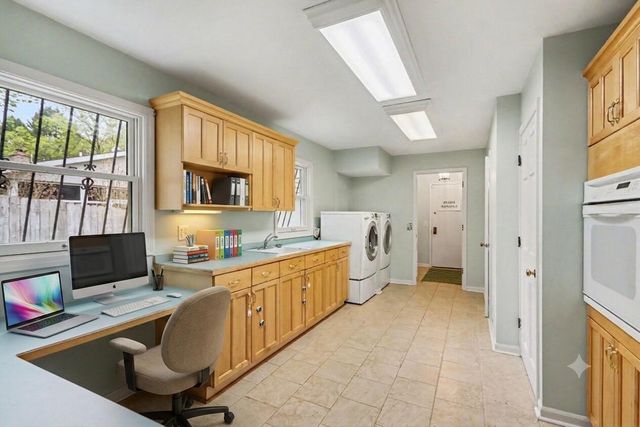 4319 Bronson Boulevard, Kalamazoo, MI 49008