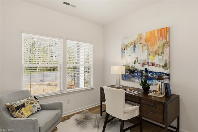 4112 Country Club Road 1034, Winston-salem, NC 27104