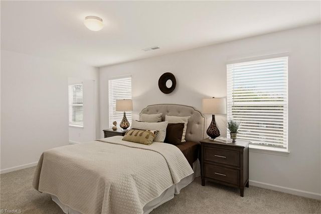 4112 Country Club Road 1034, Winston-salem, NC 27104