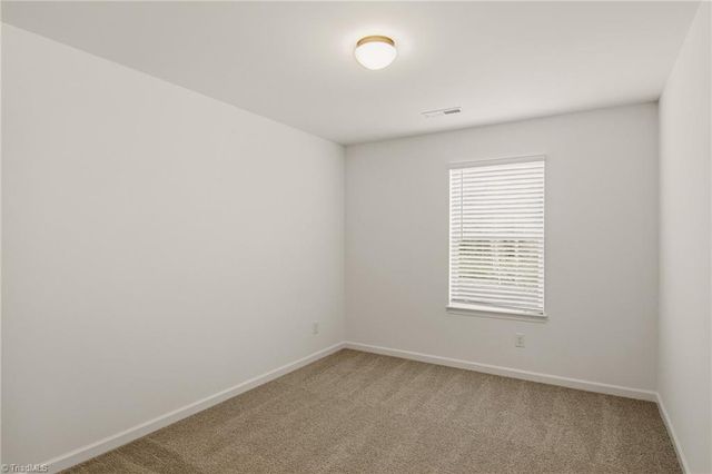 4112 Country Club Road 1034, Winston-salem, NC 27104