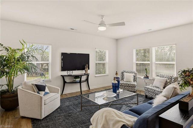 4112 Country Club Road 1034, Winston-salem, NC 27104