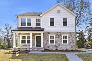 4112 Country Club Road 1034, Winston-salem, NC 27104