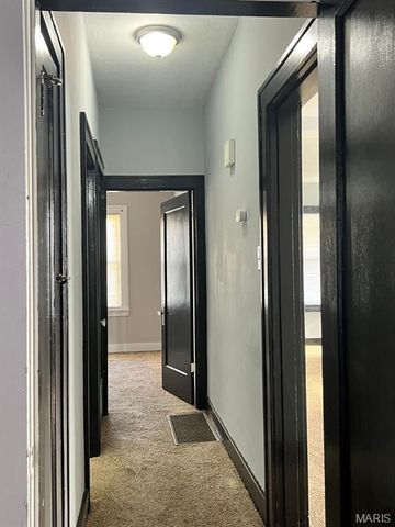 3271 Marshall Avenue, St John, MO 63114