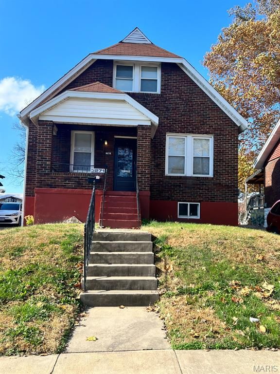 3271 Marshall Avenue, St John, MO 63114