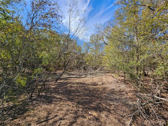 2364 WESTWOOD RD, Lockhart, TX 78644
