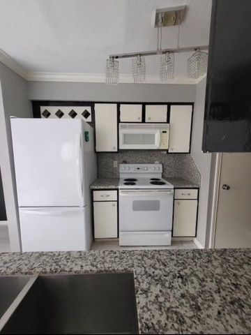 2211 S Kirkwood Road 69, Houston, TX 77077