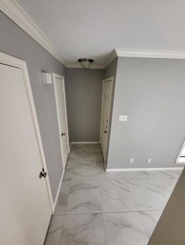 2211 S Kirkwood Road 69, Houston, TX 77077