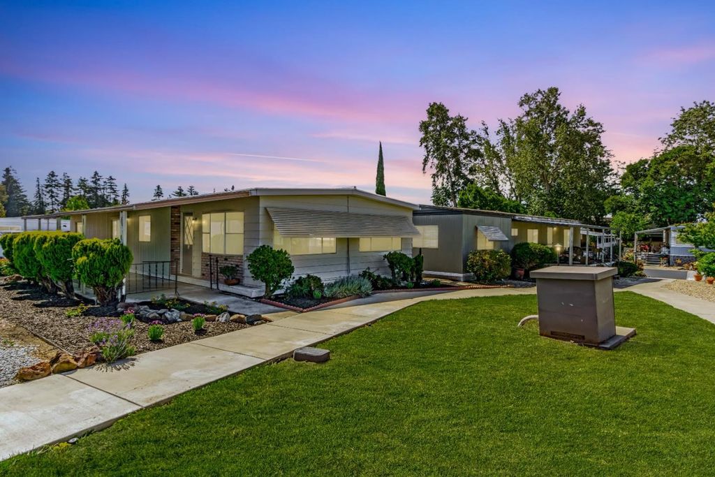 2097 Dalis Drive 79, Concord, CA 94518