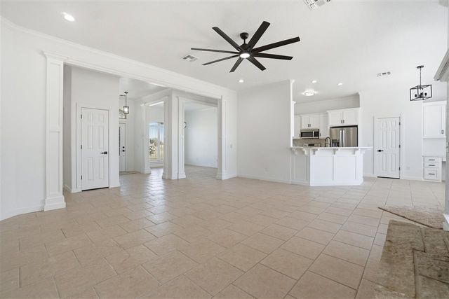 14469 SW Lee Blvd, Cache, OK 73527