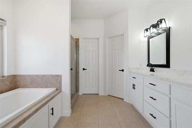 14469 SW Lee Blvd, Cache, OK 73527