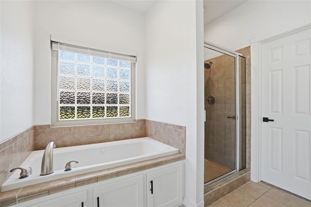 14469 SW Lee Blvd, Cache, OK 73527